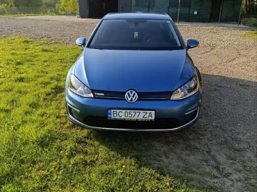 Авто Volkswagen E-Golf 2016 № 7831146