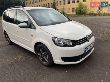 Авто Volkswagen Touran 2013 № 7831148