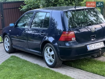 Авто Volkswagen Golf 2000 № 7831162