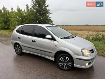 Авто Nissan Almera Tino 2003 № 7831187