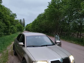 Авто Skoda Superb 2004 № 7831274