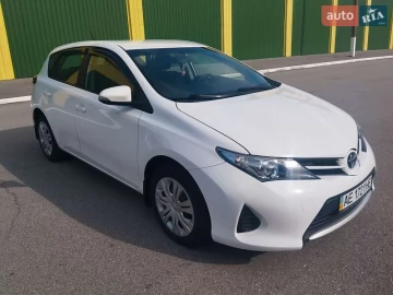 Авто Toyota Auris 2013 № 7831288