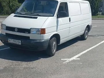 Авто Volkswagen Transporter 2000 № 7831319