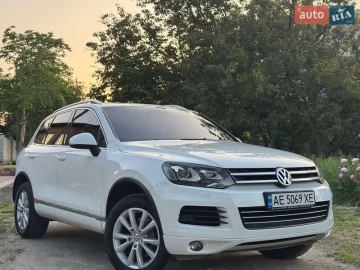 Авто Volkswagen Touareg 2014 № 7831456