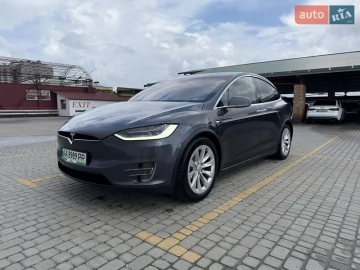 Авто Tesla Model X 2017 № 7831461