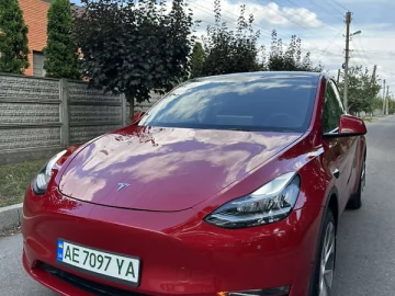 Авто Tesla Model Y 2023 № 7831998