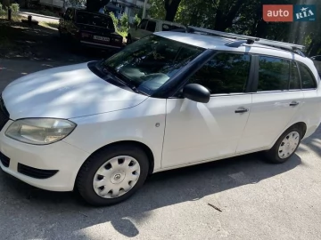 Авто Skoda Fabia 2012 № 7832093