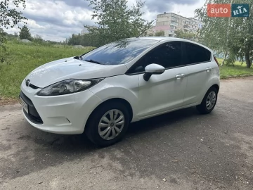 Авто Ford Fiesta 2012 № 7832100