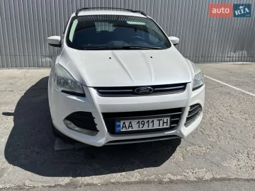 Авто Ford Escape 2013 № 7832170