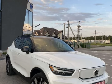 Авто Volvo Xc40 2021 № 7832251