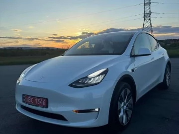 Авто Tesla Model Y 2023 № 7832254