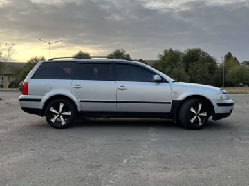 Авто Volkswagen Passat 1999 № 7832280