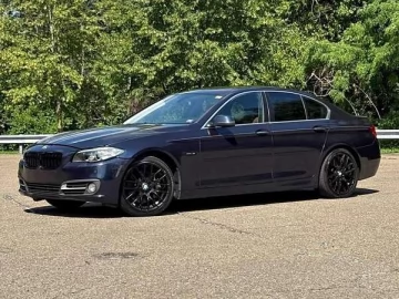 Авто BMW 5 Series 2015 № 7832456