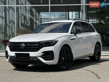 Авто Volkswagen Touareg 2022 № 7832520