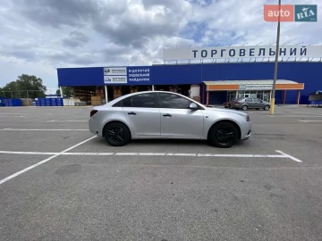 Авто Chevrolet Cruze 2010 № 7832604