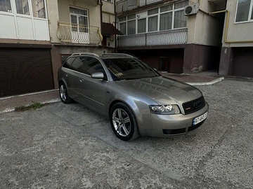 Авто Audi A4 2003 № 7833445