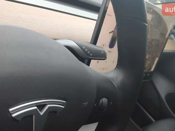 Авто Tesla Model 3 2019 № 7833571