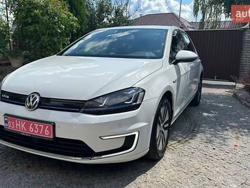 Авто Volkswagen E-Golf 2014 № 7833669
