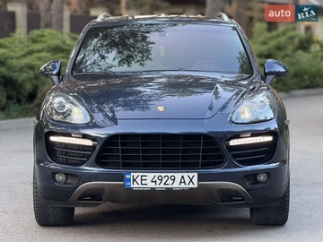 Авто Porsche Cayenne 2012 № 7833690