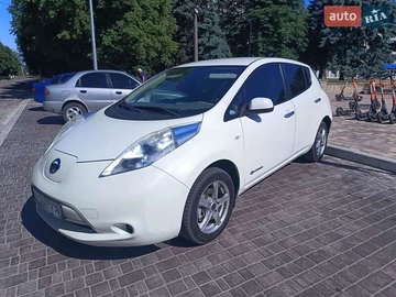 Авто Nissan Leaf 2011 № 7833894