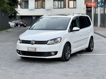 Авто Volkswagen Touran 2011 № 7833954