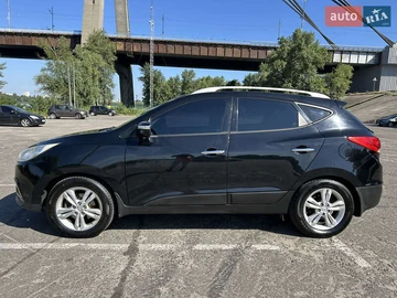Авто Hyundai Ix35 2010 № 7834006