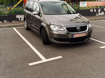 Авто Volkswagen Touran 2008 № 7834240