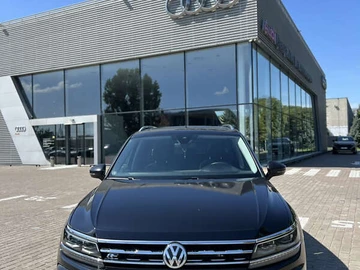 Авто Volkswagen Tiguan 2021 № 7834431