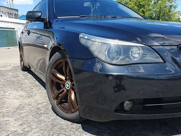 Авто BMW 5 Series 2004 № 7834645