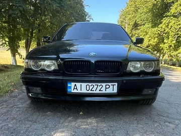 Авто BMW 7 Series 2001 № 7834646