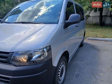 Авто Volkswagen Transporter 2015 № 7834771