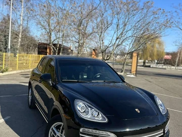 Авто Porsche Cayenne 2014 № 7834821