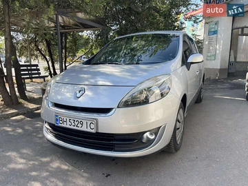 Авто Renault Grand Scenic 2013 № 7835016