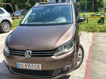 Авто Volkswagen Touran 2013 № 7835141