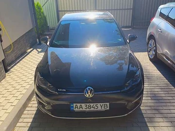 Авто Volkswagen E-Golf 2020 № 7835221