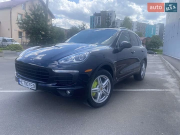 Авто Porsche Cayenne 2016 № 7835326