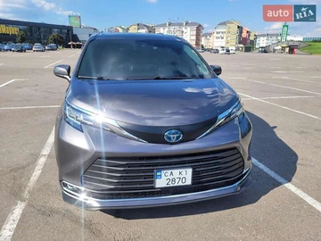 Авто Toyota Sienna 2022 № 7835331