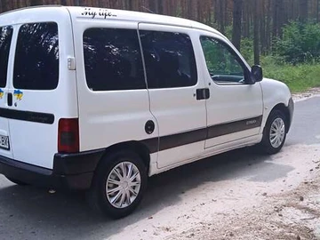 Авто Citroen Berlingo 2004 № 7835407