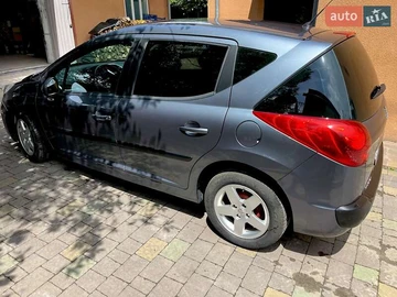 Авто Peugeot 207 2011 № 7835458