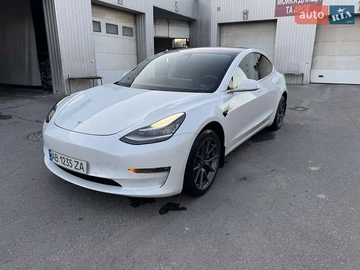 Авто Tesla Model 3 2018 № 7835821
