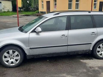 Авто Volkswagen Passat 2004 № 7835850