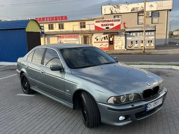 Авто BMW 5 Series 2002 № 7836063