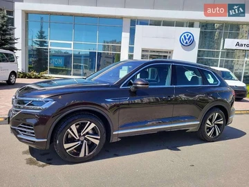 Авто Volkswagen Touareg 2022 № 7836278