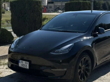 Авто Tesla Model Y 2021 № 7836476