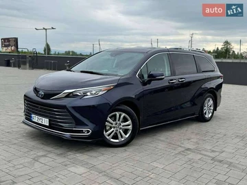 Авто Toyota Sienna 2023 № 7836501