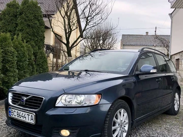Авто Volvo V50 2009 № 7837078