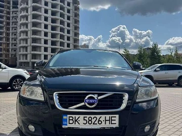 Авто Volvo V50 2012 № 7837105