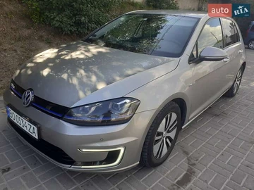 Авто Volkswagen E-Golf 2015 № 7837115