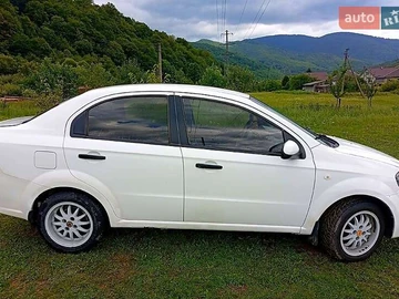 Авто Chevrolet Aveo 2006 № 7837151
