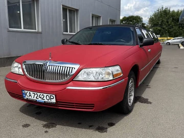 Авто Lincoln Town Car 2001 № 7837327